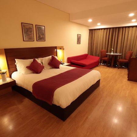 Monteverde Hotel Beit Mery Екстериор снимка
