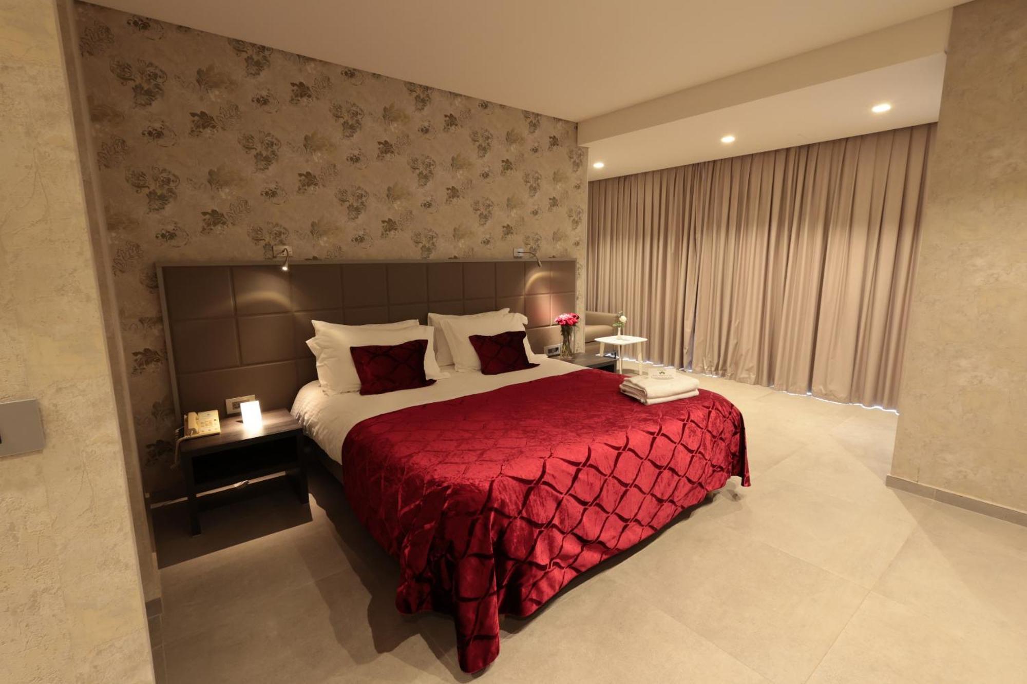 Monteverde Hotel Beit Mery Екстериор снимка