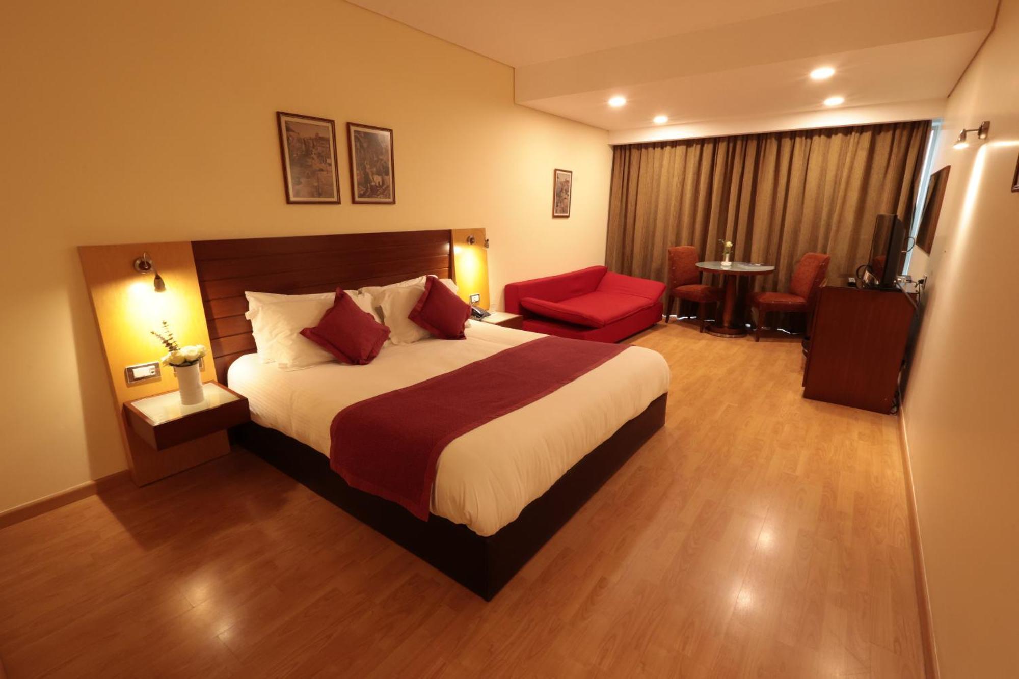 Monteverde Hotel Beit Mery Екстериор снимка