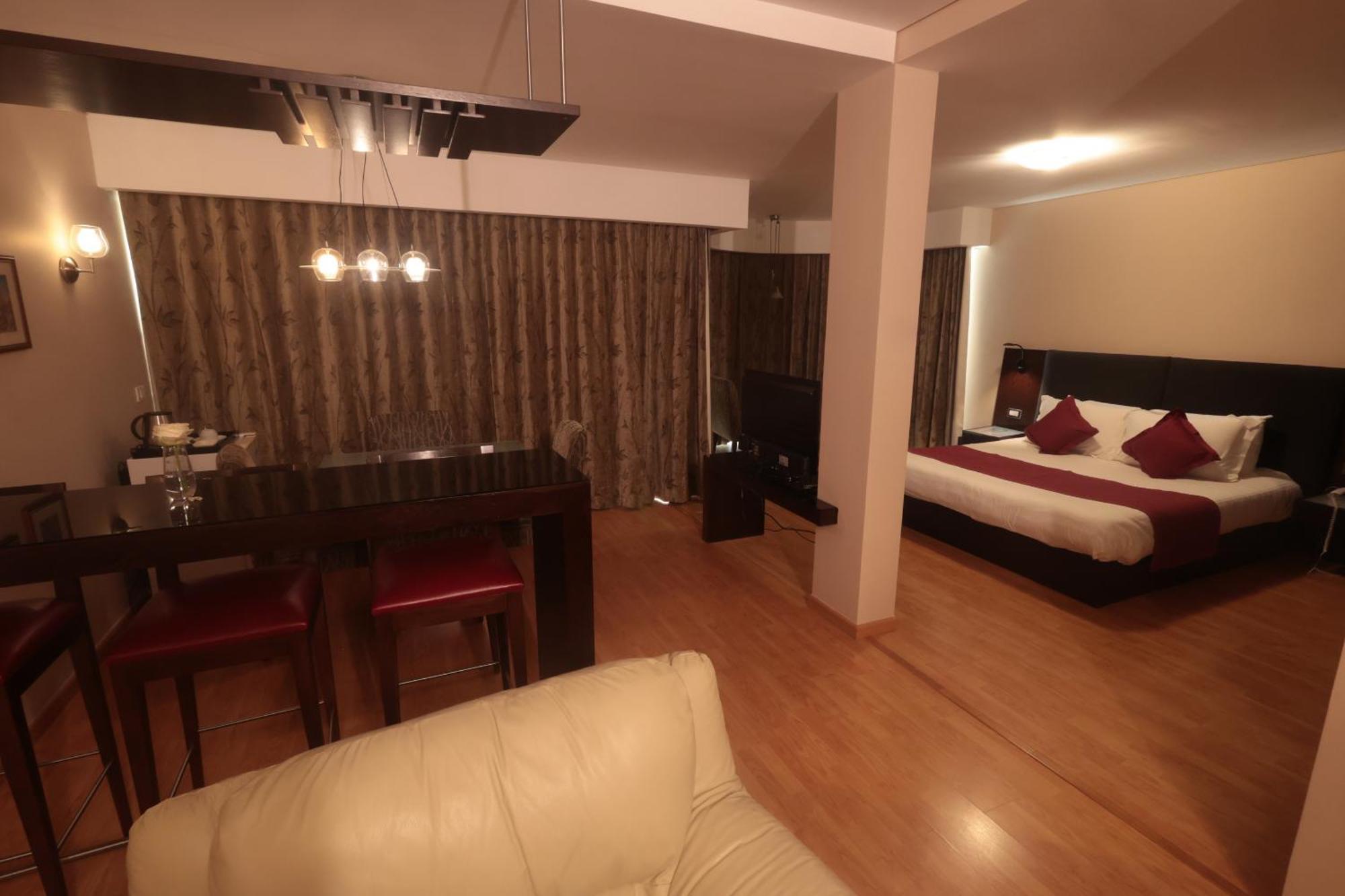 Monteverde Hotel Beit Mery Екстериор снимка