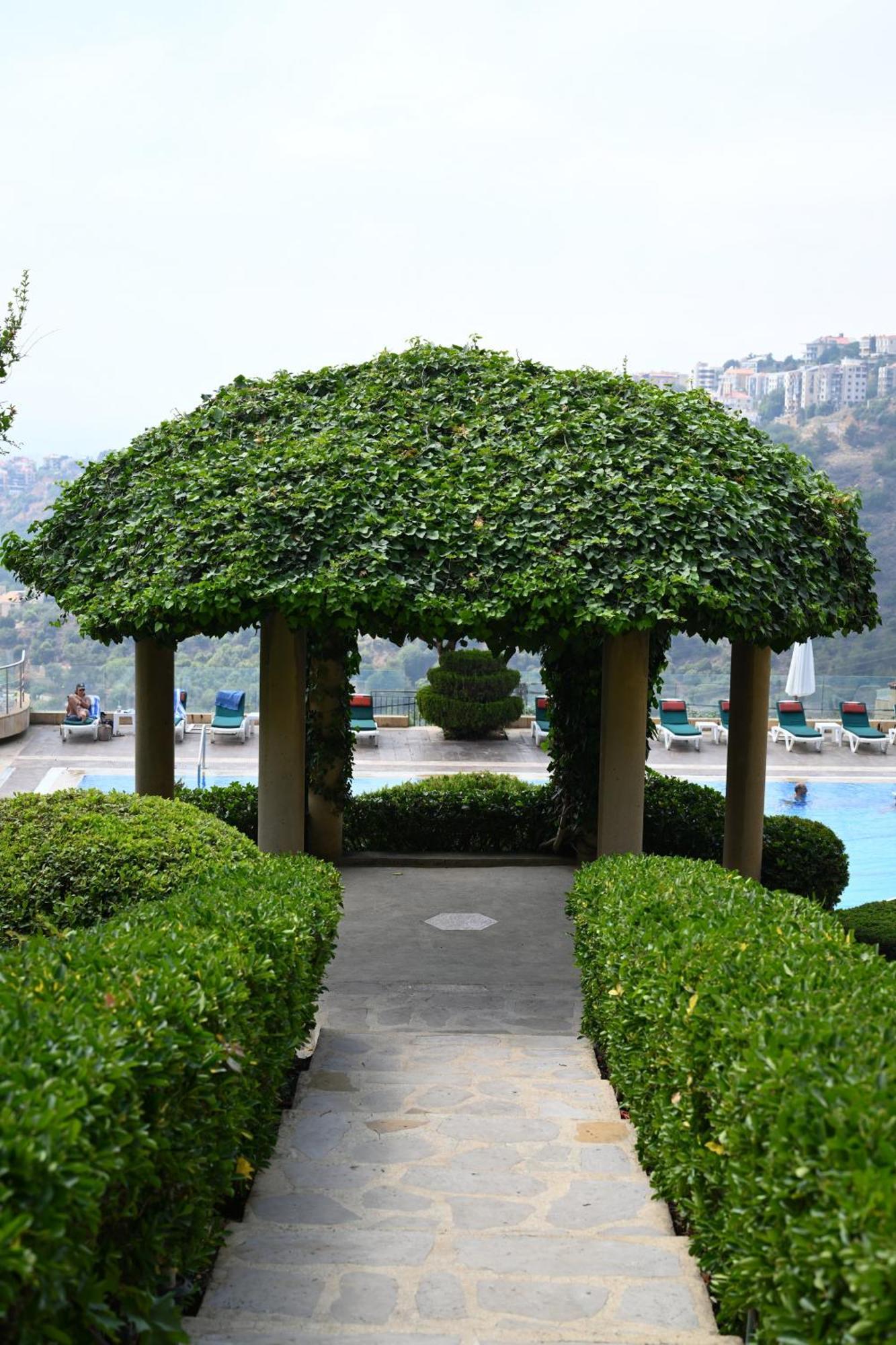 Monteverde Hotel Beit Mery Екстериор снимка