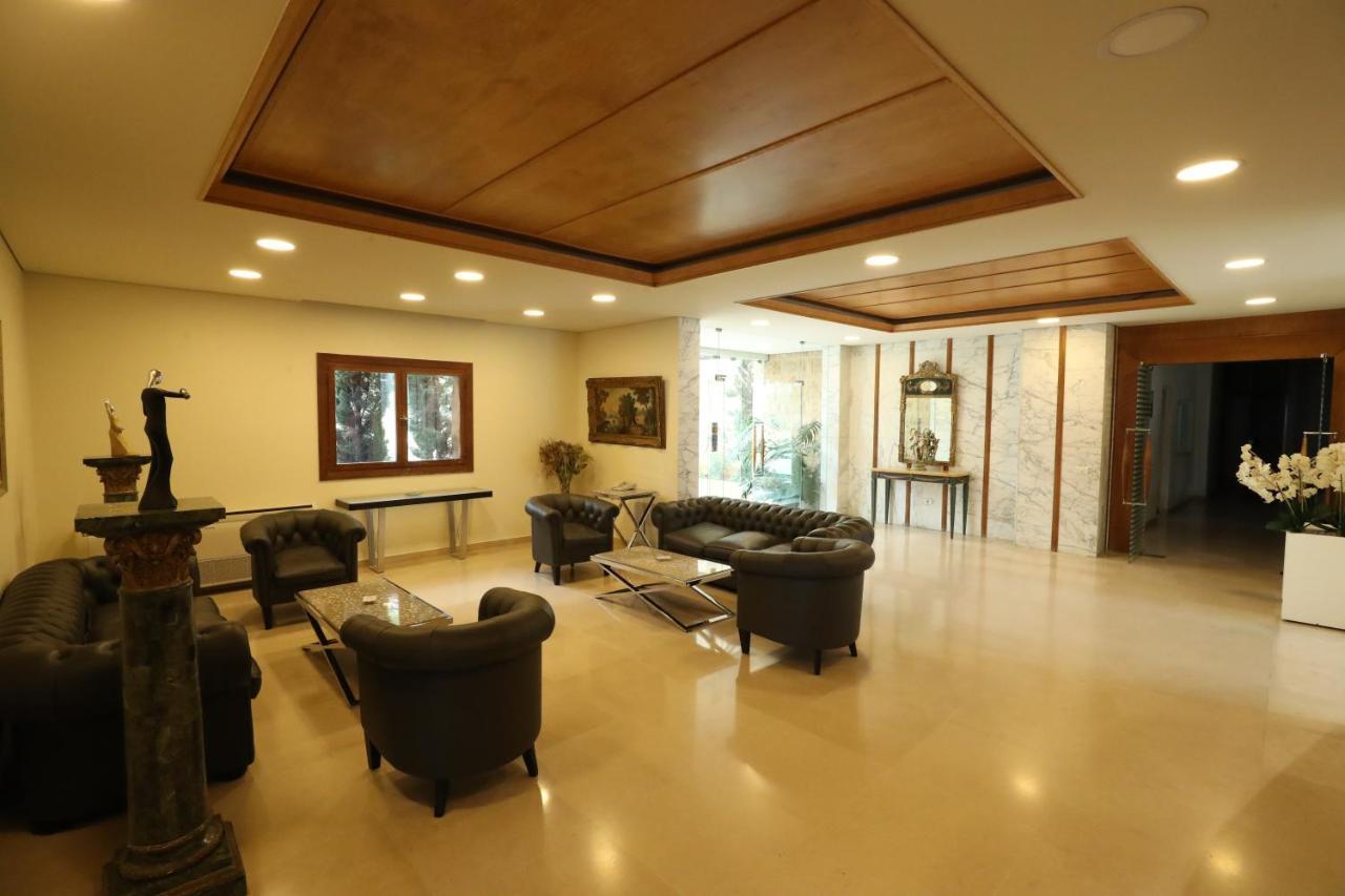 Monteverde Hotel Beit Mery Екстериор снимка